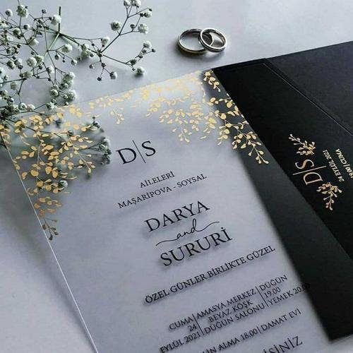 acrylic-wedding-card-01by Weddingcard center